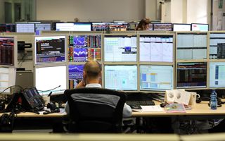 Mercati europei in rialzo: Wall Street apre in verde mentre gli investitori digeriscono segnali US