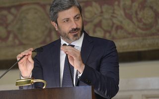 Centrosinistra domina Puglia e Campania, centrodestra si avvicina alla vittoria in Veneto: le ultime proiezioni