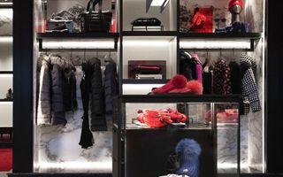BlackRock detiene il 5,135 % delle azioni di Moncler: l’asset manager più grande al mondo investe nel lusso italiano