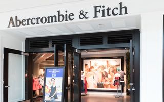 Abercrombie & Fitch aumenta la parte bassa della guidance per vendite e utili dopo record di terzo trimestre