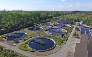 Veolia acquisisce Clean Earth per 2,6 miliardi di euro, rafforzando la gestione dei rifiuti pericolosi negli USA