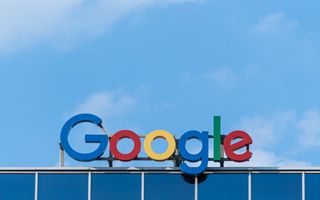 Google ritira la denuncia antitrust contro Microsoft: il cloud in bilico