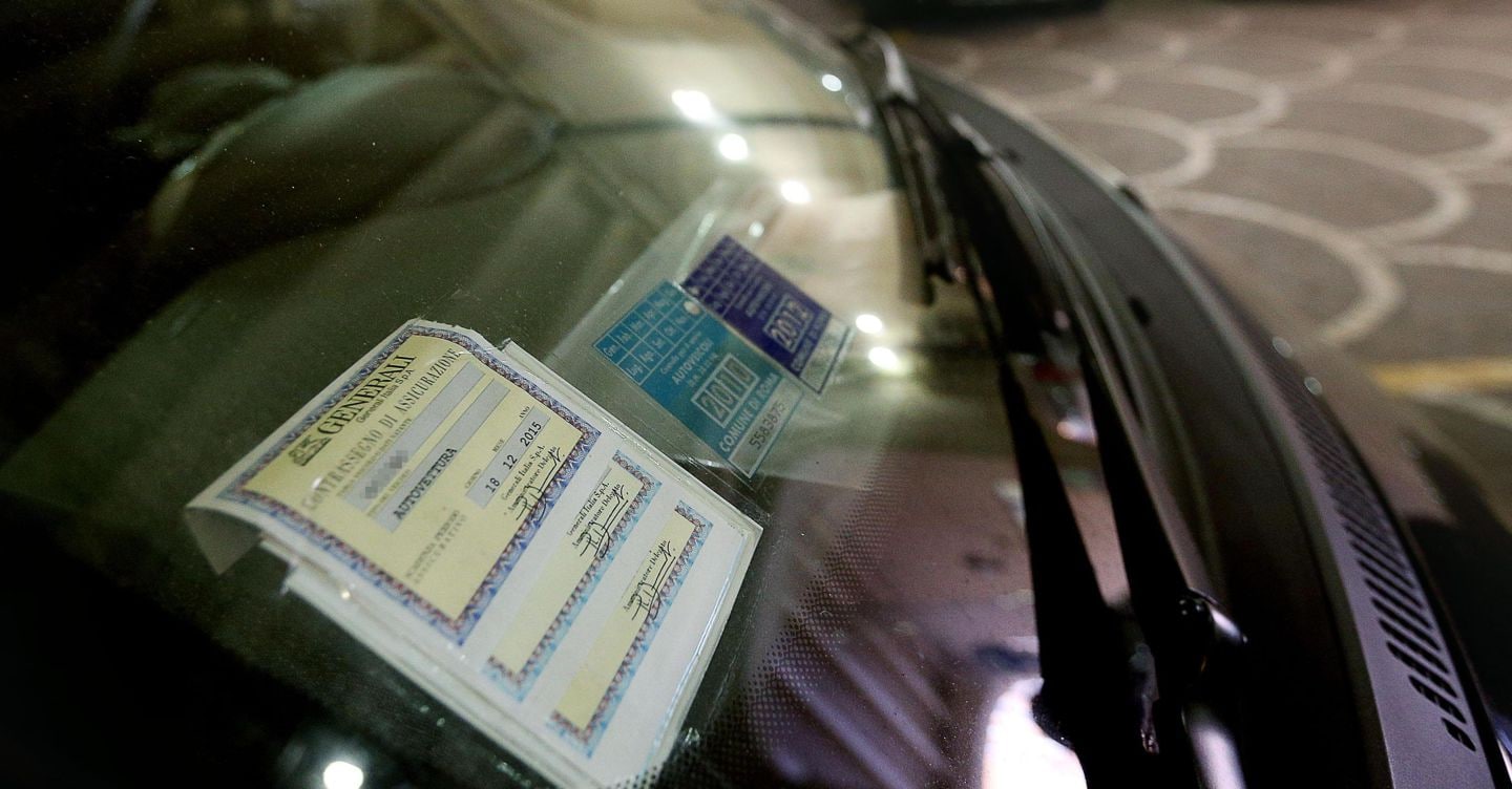 Centrodestra lancia proposta per riequilibrare le tariffe RC auto e combattere le frodi