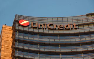 UniCredit lancia UniCredit Premium One, la prima polizza unit‑linked realizzata interamente in‑house