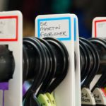 Un terzo dei bambini nel Regno Unito vive in povertà: il governo prevede di rimuovere il tetto alle allocazioni nel 2026