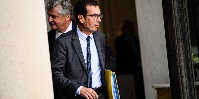 Lavoratori e imprese chiedono di abbandonare la riforma Bayrou sull’assicurazione disoccupazione