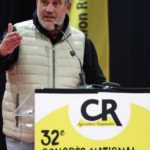 Sindrome agricola a Auch: sindacato getta tonnellate di paglia davanti a istituzioni e banche