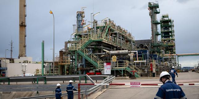 Francia: la dipendenza da petrolio e gas minaccia la stabilità economica.