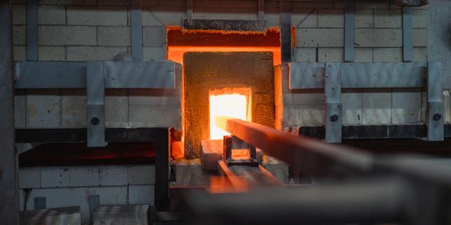 Saint‑Gobain testa biogas nella produzione di vetro per ridurre le emissioni di CO₂