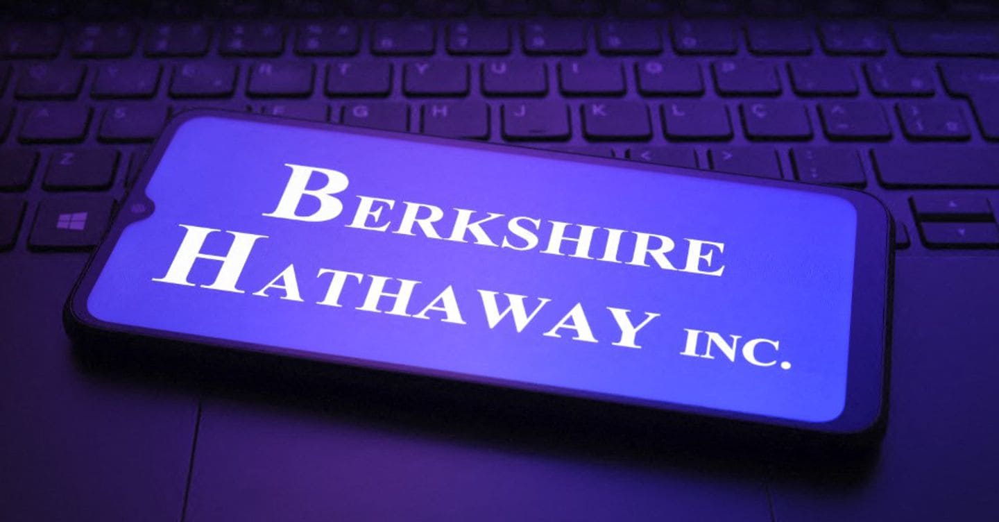 Berkshire Hathaway: Greg Abel nominato nuovo CEO, il mercato in attesa del futuro post‑Buffett