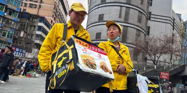 L'economia delle piattaforme in Cina: guadagni elevati ma costi estenuanti per i lavoratori di prima linea