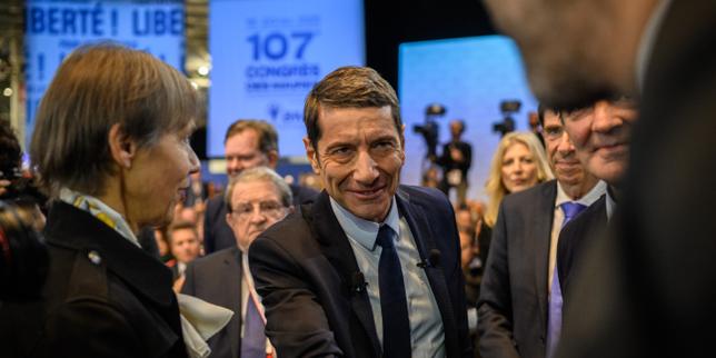 Difficoltà assicurative delle amministrazioni locali si allentano: sindaci e assicuratori si uniscono a Parigi