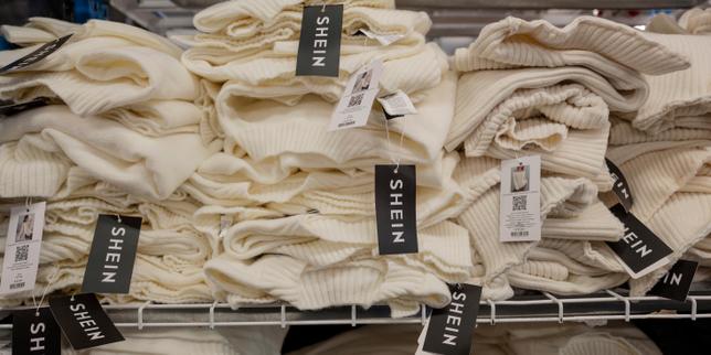 Shein sospeso a Parigi: il parquet valuta la sospensione di tre mesi con riserve