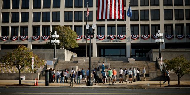 Disoccupazione negli Stati Uniti a novembre 2024: 7,8 milioni di disoccupati, tasso al 3,7 %