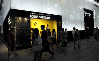LVMH completa l'acquisizione di Les Éditions Croque Futur, espandendo il suo portafoglio editoriale.