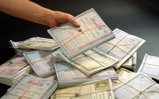 Tesoro italiano vende 9 miliardi di BOT a 12 mesi: rendimento sale a 2,18%