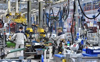 Stellantis in rialzo del 1,81% grazie a promozioni bancarie e al contesto politico USA