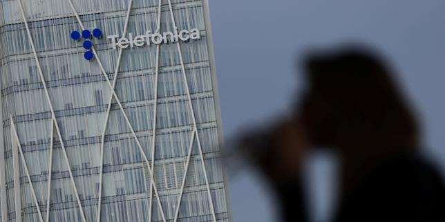 Telefonica: 4.500–5.500 dipendenti in dimissioni volontarie, 2,5 miliardi di euro di costi