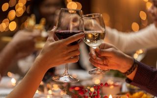 Spesa natalizia in Italia: 2,7 miliardi di euro per pranzo e cenone