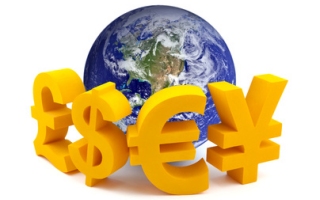 Yen al minimo storico contro lo yuan offshore: rischi inflazionistici e la cautela della Banca del Giappone