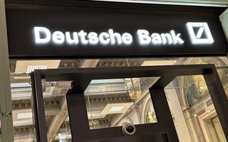 Deutsche Bank: Scope Ratings alza il rating da A‑ a A e cambia l’outlook da Positivo a Stabile