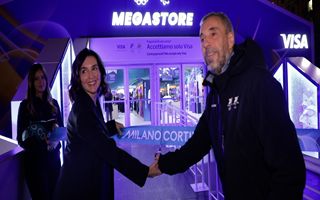 Milano Duomo apre il Megastore ufficiale dei Giochi Invernali 2026