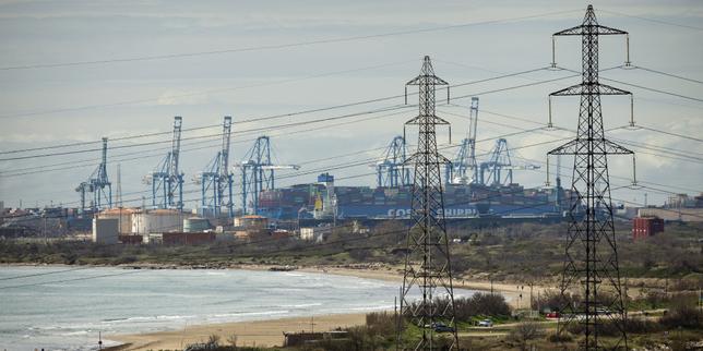 Stato approva linea ad alta tensione aerea verso Fos‑sur‑Mer, operativa entro 2030