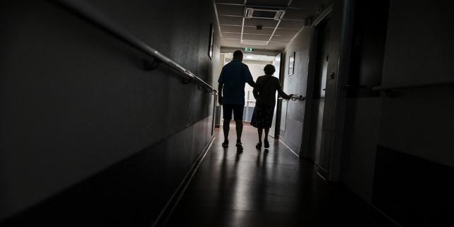 Francia: il sistema sociale in pericolo a causa dell'invecchiamento della popolazione