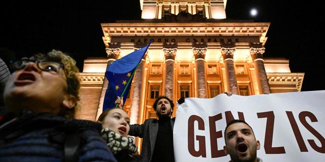 Sofia in rivolta: scontri tra polizia e manifestanti sul bilancio 2026 bulgaro