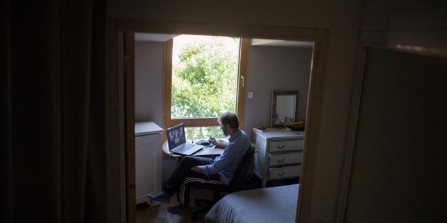 Licenziamenti sotto sorveglianza tecnologica: il lavoro da remoto e il nuovo ruolo dei giovani nel mercato del lavoro mondiale