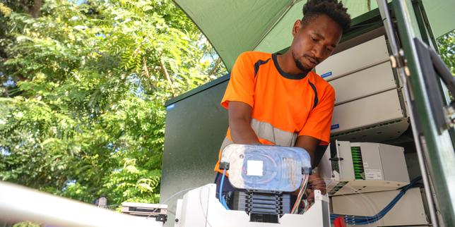 Mayotte: ciclone distrugge le telecom, un anno di conflitto tra operatore locale e Orange per l'Internet fisso