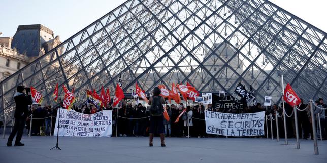 Louvre chiuso: dipendenti votano sciopero all'unanimità per condizioni di lavoro
