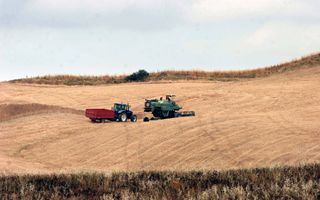 Il 70 % degli italiani critica le politiche UE: risultato del sondaggio Coldiretti‑Censis