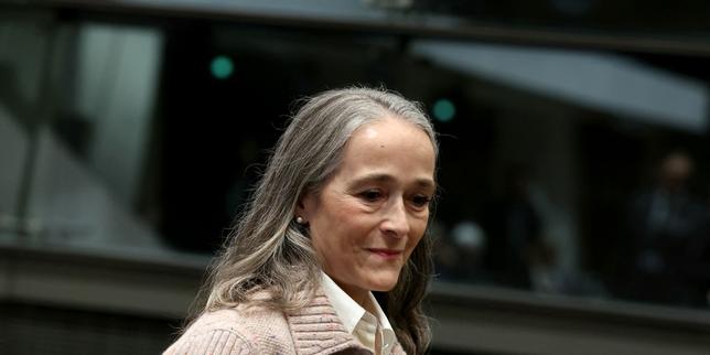 Delphine Ernotte mantiene la calma: quattro ore di udienza con la commissione sull'audiovisivo pubblico