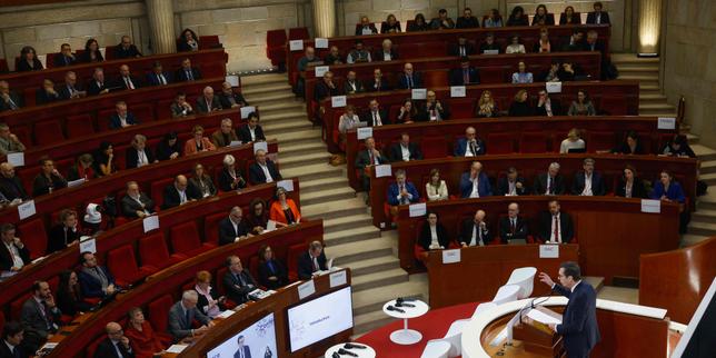 Medef boicotta la conferenza sul lavoro e le pensioni: critica al “delirio fiscale” del Parlamento