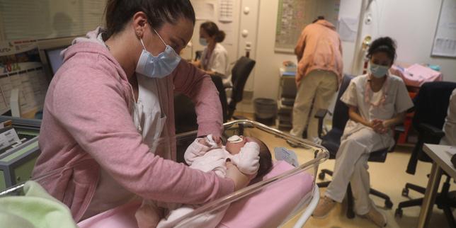 Congedo supplementare di nascita: due mesi per i genitori, data di entrata ancora da definire