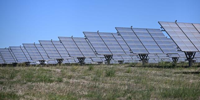 RTE: 60 % del consumo energetico francese ancora fossile, rischio di rallentare eolico e solare se l’elettricità non aumenta