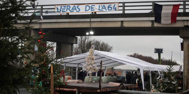 Agricoltori francesi incontrano Macron: l'accordo Mercosur e la dermatose bovina in bilico