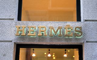 Jefferies spinge Hermes a Buy: target price a 2.400€