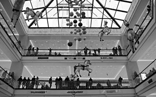 Germania: fiducia dei consumatori in lieve crescita a febbraio, indice GFK -24,1