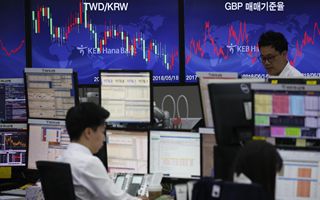 Mercati azionari asiatici aprono il nuovo anno in rialzo: Hong Kong e Seul spiccano grazie al rally tecnologico