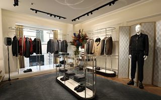 Salvatore Ferragamo scende in borsa dopo il downgrade di Banca Akros