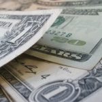 Dollaro al minimo di quattro anni: cause della sua debolezza