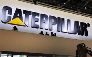 Caterpillar cresce: fatturato Q4 2025 a 19,1 miliardi di dollari, utile per azione oltre il consensus