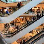 Saks Global entra in bancarotta: il rivenditore di lusso affronta crisi finanziaria