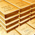 Oro raggiunge nuovo massimo storico a quasi 4.900 dollari