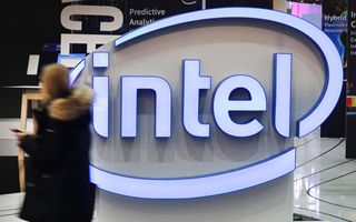 Intel in rialzo: azioni in crescita in vista dei risultati trimestrali
