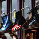 Dr. Martens: ricavi del terzo trimestre diminuiscono del 2,7 %