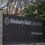 Kimberly‑Clark: fatturato in calo dello 0,6 % ma utili per azione in crescita nel Q4 2025