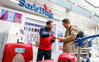 Trawell Co: l'UE non ha vietato l'avvolgimento bagagli, conferma la società